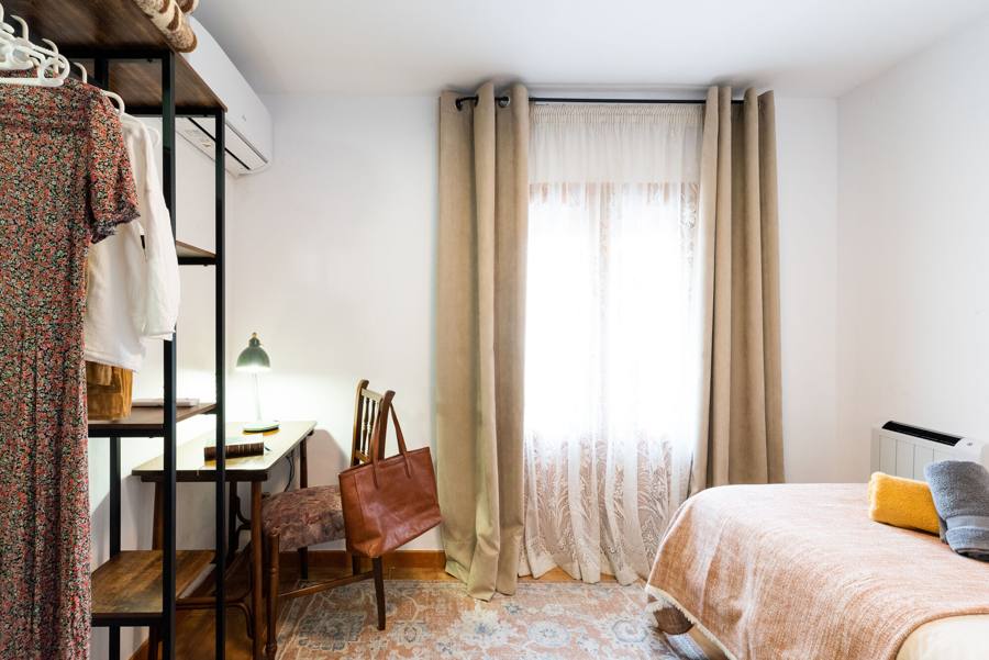 Sunrise single room