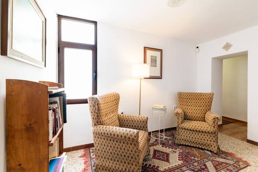 Top-floor sitting area